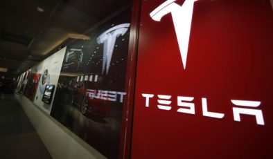 Tesla paylarına Twitter darbesi