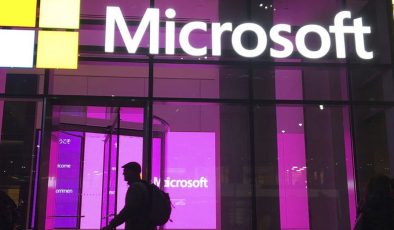 Microsoft ve Alphabet’in gelirleri arttı