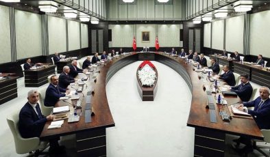 3 saat süren Kabine toplantısı sona erdi! Gözler Cumhurbaşkanı Erdoğan’ın yapacağı açıklamaya çevrildi